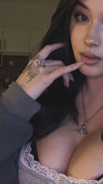 JadeyAnh Alastonkuvavuotoja OnlyFansista 154