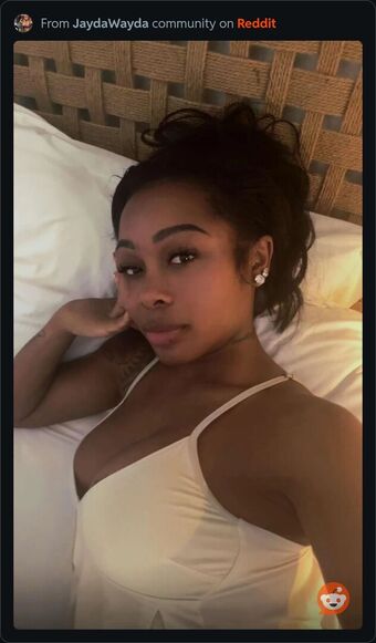 Jayda Wayda Alastonkuvavuotoja OnlyFansista 33