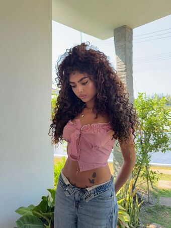 Jena Alastonkuvavuotoja OnlyFansista 58