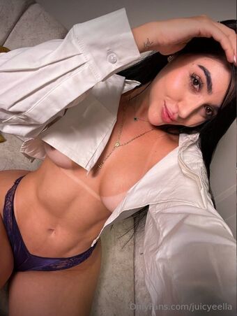 juicyeella Alastonkuvavuotoja OnlyFansista 30