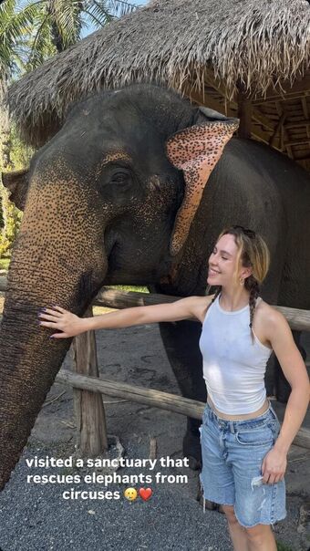 Kacey Fifield Alastonkuvavuotoja OnlyFansista 68