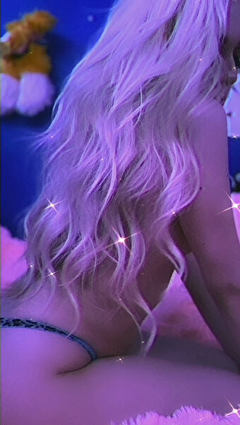 Kandii Alastonkuvavuotoja OnlyFansista 32