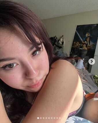 Kariwahh Alastonkuvavuotoja OnlyFansista 38