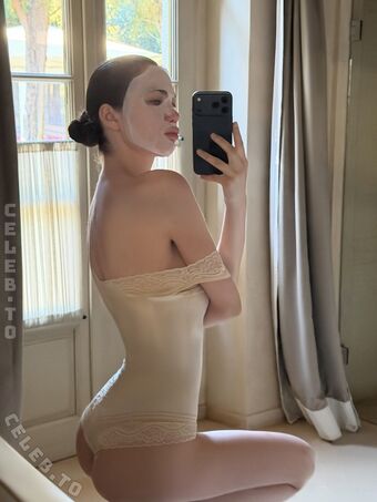 Katrin Korableva Alastonkuvavuotoja OnlyFansista 211