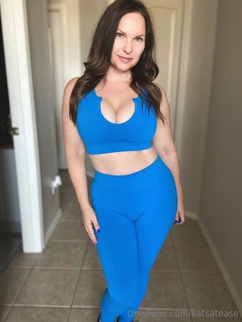 Katsatease Alastonkuvavuotoja OnlyFansista 66