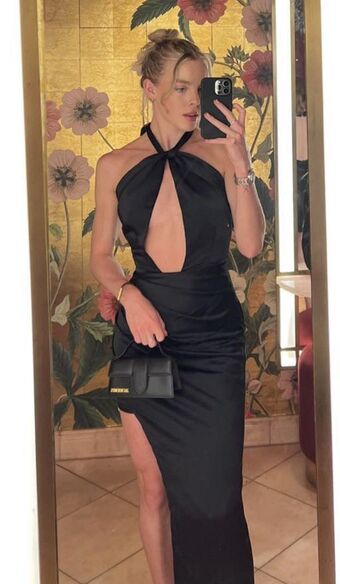 Keely Hodginkinson Alastonkuvavuotoja OnlyFansista 5