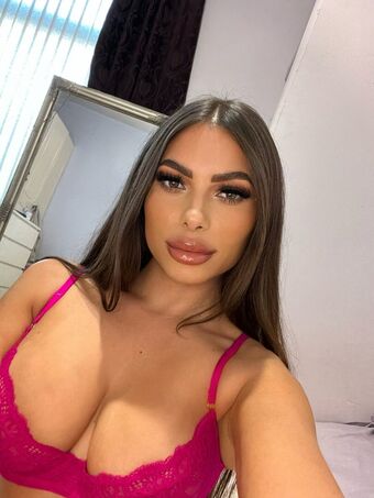 kenza01