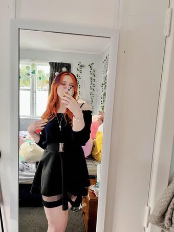 Kit-Kat Alastonkuvavuotoja OnlyFansista 18