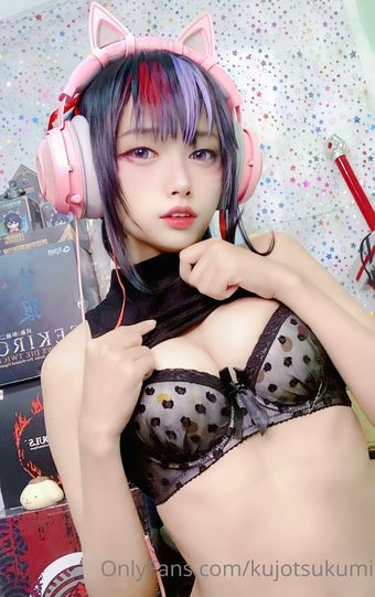 kojimatsukumi Alastonkuvavuotoja OnlyFansista 1