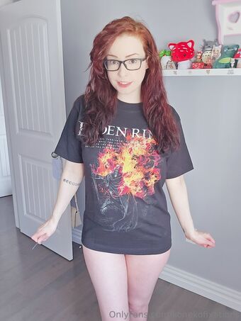 konekofixations Alastonkuvavuotoja OnlyFansista 52