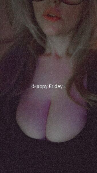 Kyats Alastonkuvavuotoja OnlyFansista 143