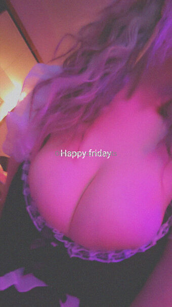 Kyats Alastonkuvavuotoja OnlyFansista 146