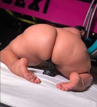 Laura Bernal Alastonkuvavuotoja OnlyFansista 23