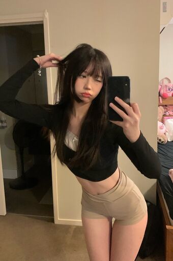 lavenderelfz Alastonkuvavuotoja OnlyFansista 2