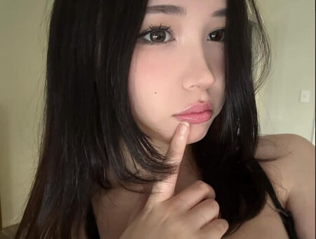 lavenderelfz Alastonkuvavuotoja OnlyFansista 15