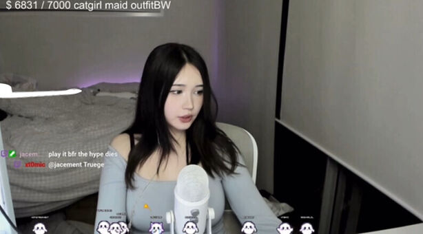 lavenderelfz Alastonkuvavuotoja OnlyFansista 18