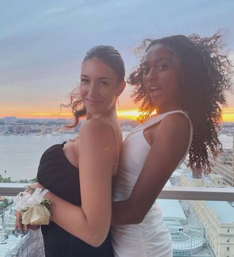 Leilani Azalea Alastonkuvavuotoja OnlyFansista 36