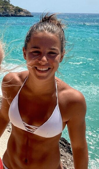 Lena Oberdorf Alastonkuvavuotoja OnlyFansista 26