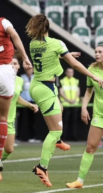 Lena Oberdorf Alastonkuvavuotoja OnlyFansista 34