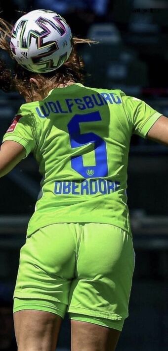 Lena Oberdorf Alastonkuvavuotoja OnlyFansista 36