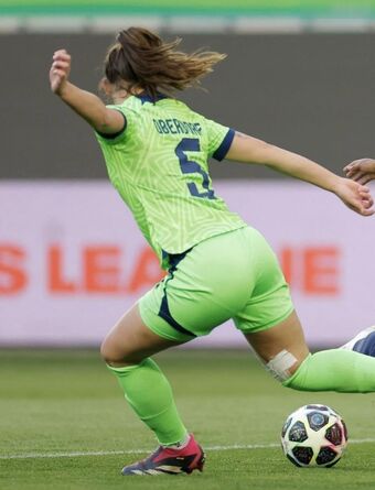 Lena Oberdorf Alastonkuvavuotoja OnlyFansista 41