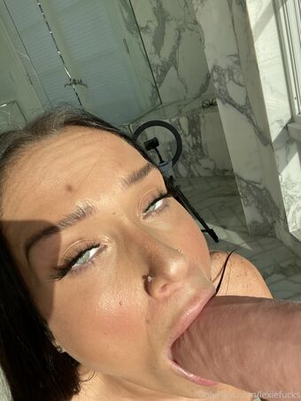 Lexiefucks