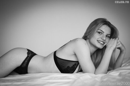 Lexilicious Alastonkuvavuotoja OnlyFansista 17