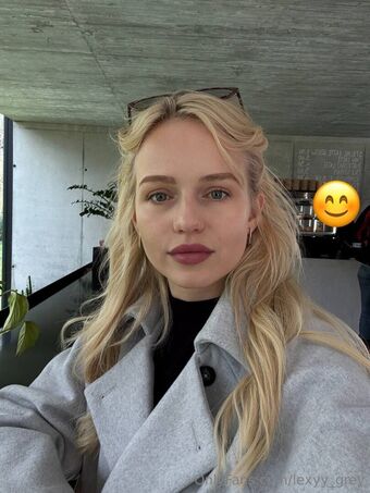 lexyy_grey