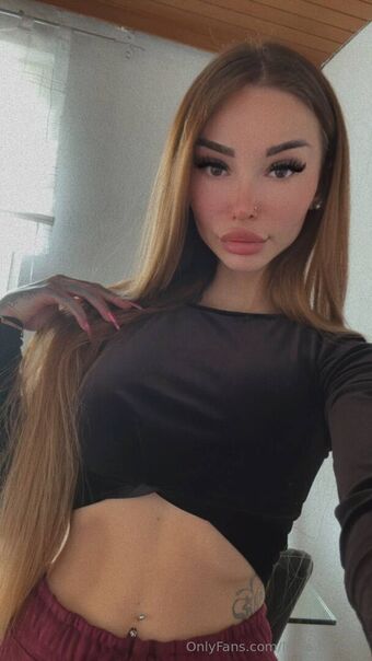leyla.bones1 Alastonkuvavuotoja OnlyFansista 16