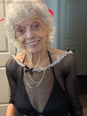 lindahope1939 Alastonkuvavuotoja OnlyFansista 85