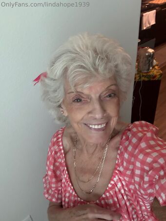 lindahope1939 Alastonkuvavuotoja OnlyFansista 86