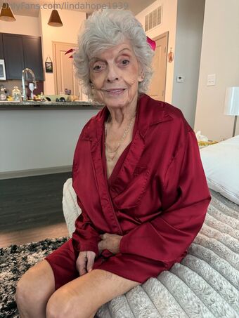 lindahope1939 Alastonkuvavuotoja OnlyFansista 87