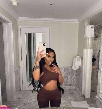 lissythedoll Alastonkuvavuotoja OnlyFansista 24