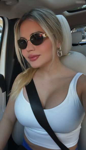 Luana Alonso Alastonkuvavuotoja OnlyFansista 33