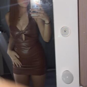 Lucy Fleming Alastonkuvavuotoja OnlyFansista 26