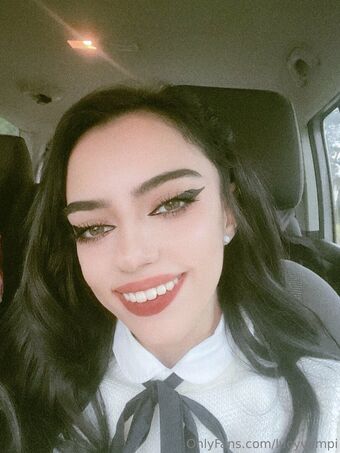 lucyvampi