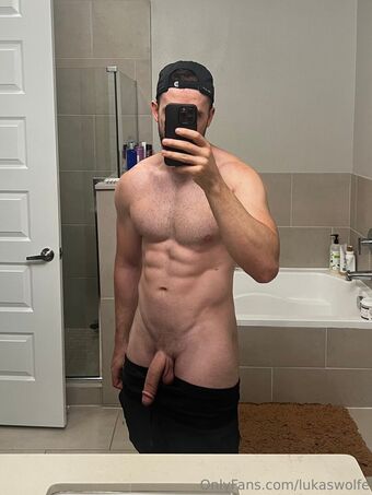 lukaswolfe Alastonkuvavuotoja OnlyFansista 10