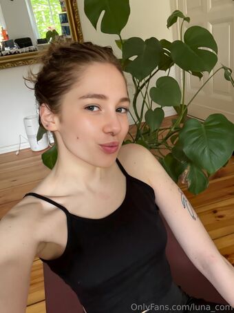 luna_com Alastonkuvavuotoja OnlyFansista 7