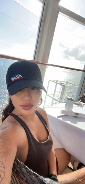 Lupe Fuentes Alastonkuvavuotoja OnlyFansista 181