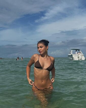 Malu Camargo Alastonkuvavuotoja OnlyFansista 36