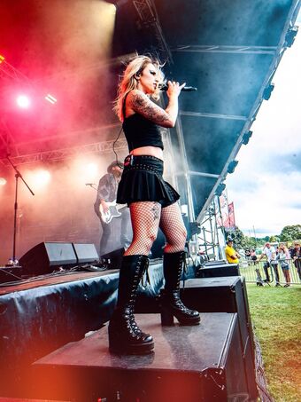 Marisa Rodriguez Singer Alastonkuvavuotoja OnlyFansista 10