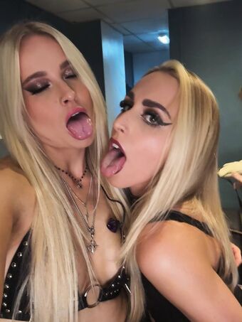 Marisa Rodriguez Singer Alastonkuvavuotoja OnlyFansista 12