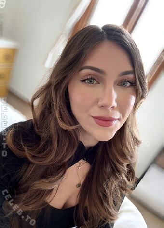 Marz Alastonkuvavuotoja OnlyFansista 125