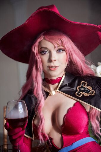 Mayweda Cosplay