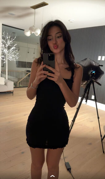Melody Oz