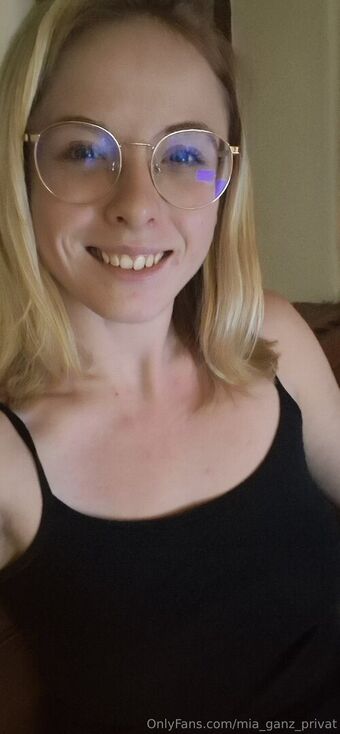 mia_ganz_privat Alastonkuvavuotoja OnlyFansista 28