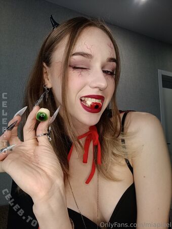 Mia Pixel Alastonkuvavuotoja OnlyFansista 16