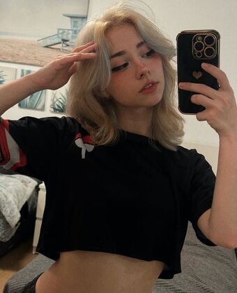 Mictia00 Alastonkuvavuotoja OnlyFansista 12