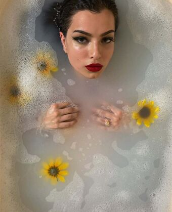 Middle Eastern Queen Alastonkuvavuotoja OnlyFansista 11