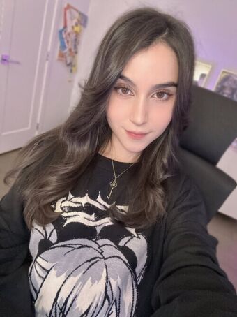 Midna Alastonkuvavuotoja OnlyFansista 56